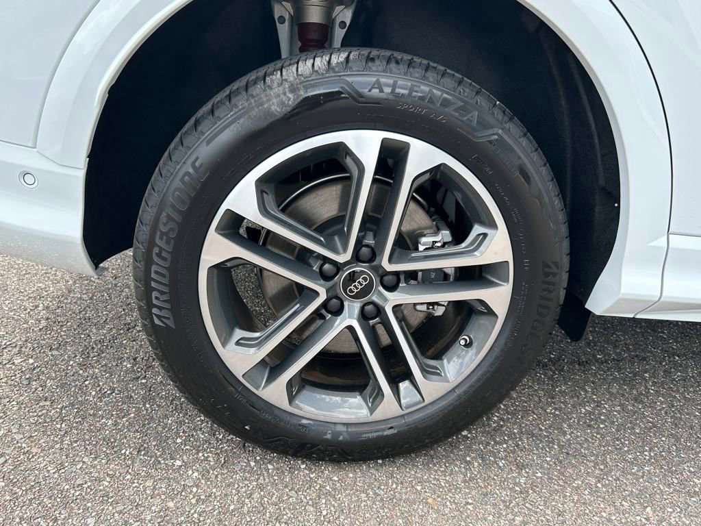New 2025 Audi Q5 Premium Plus image 38
