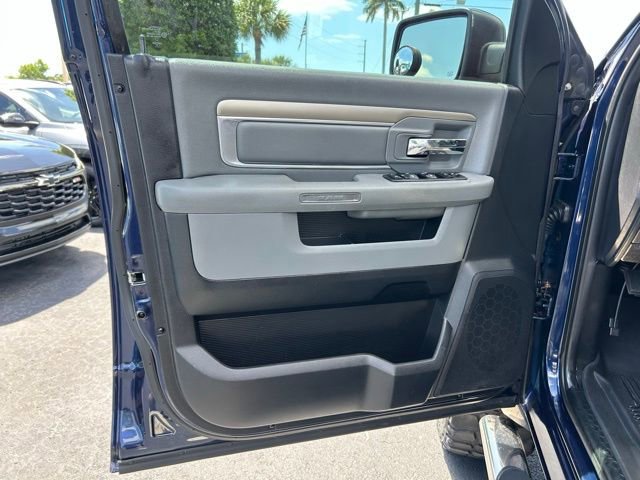 Used 2014 RAM 2500 SLT w/ Luxury Group image 12