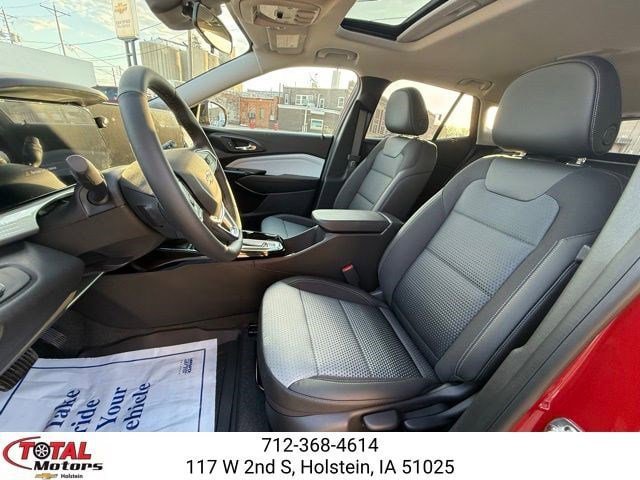 New 2026 Chevrolet Trax LT w/ Sunroof Package FWD image 10