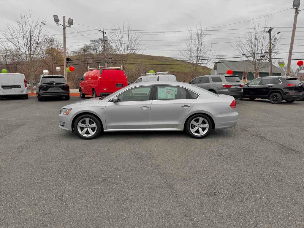 Used 2015 Volkswagen Passat 1.8T Limited Edition image 4