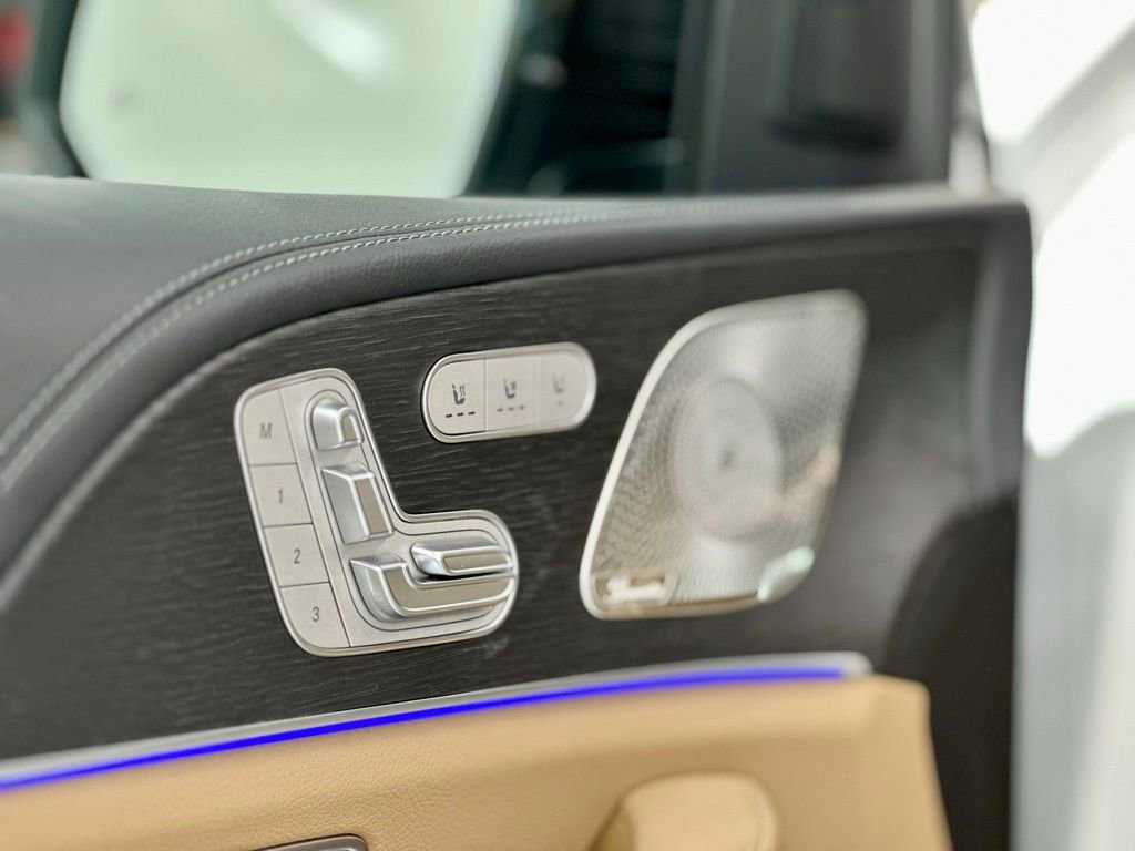 New 2026 Mercedes-Benz GLS 450 4MATIC image 8