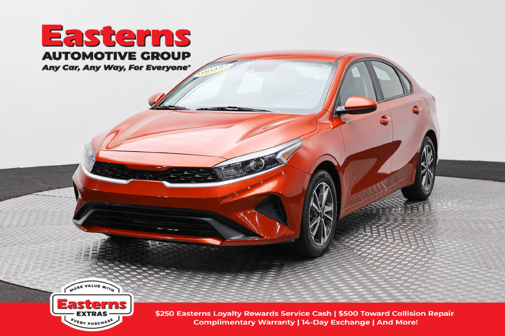 Used 2022 Kia Forte LXS FWD image 1