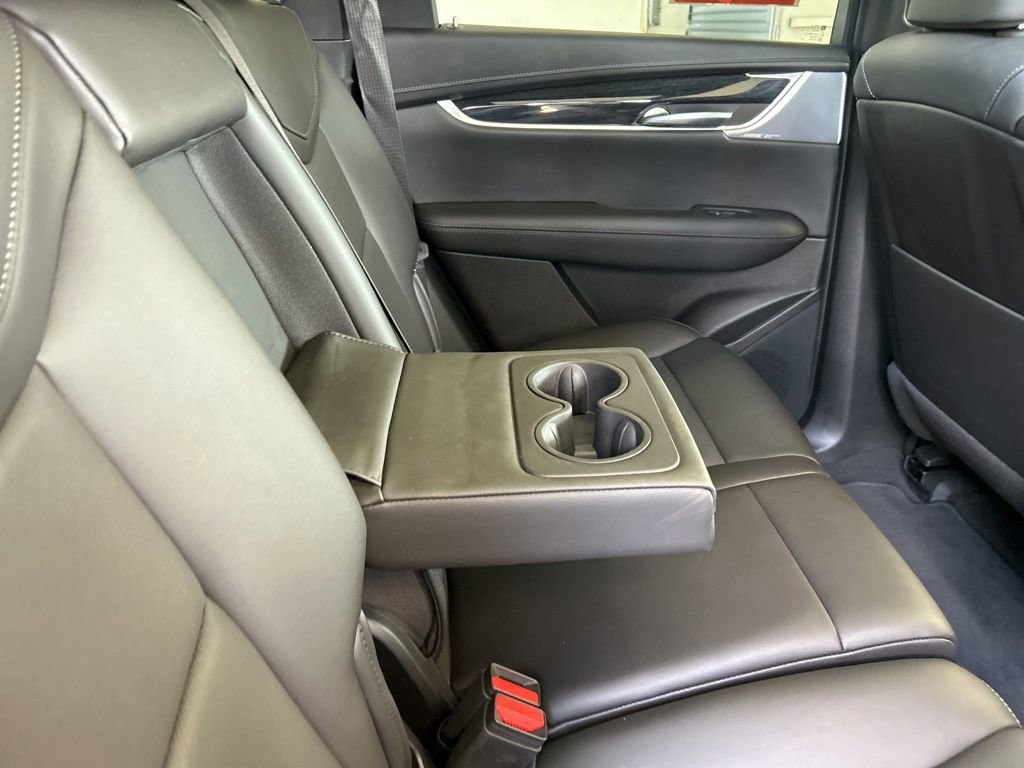 Used 2023 Cadillac XT5 Premium Luxury image 29