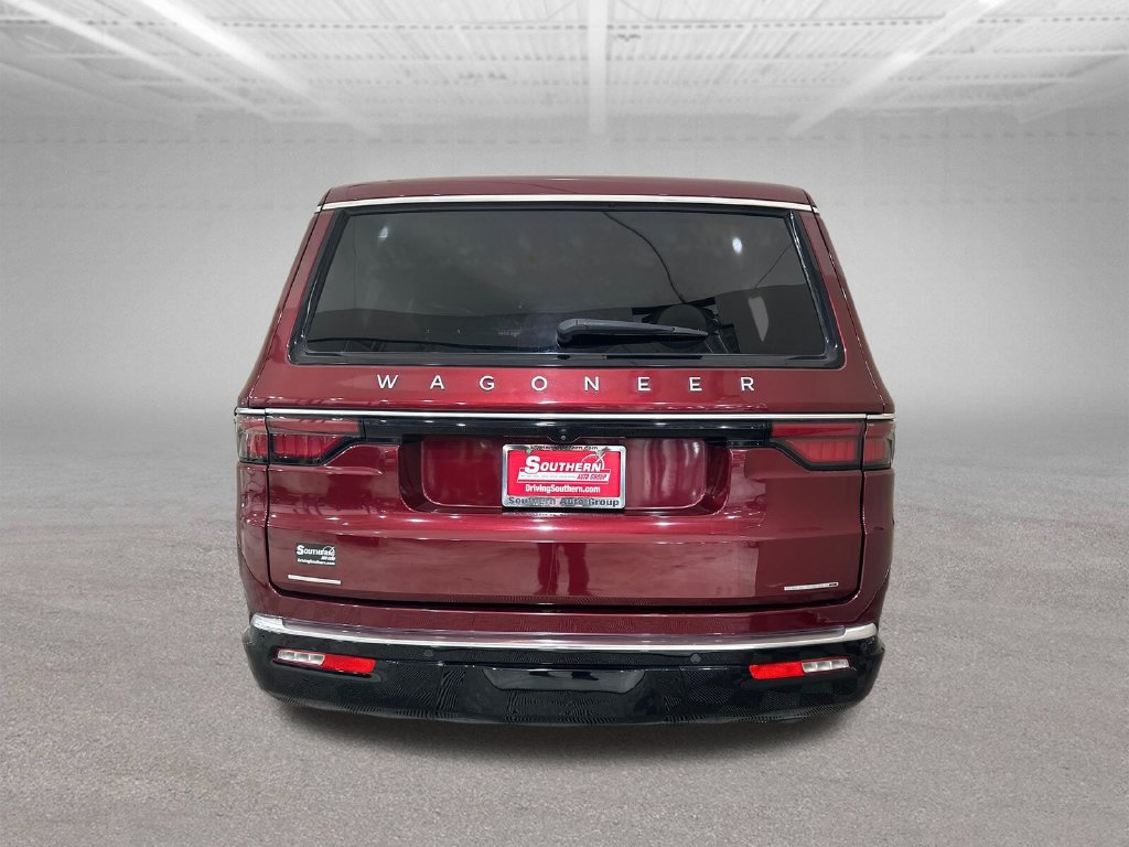Used 2022 Jeep Wagoneer Series II AWD/4WD image 4