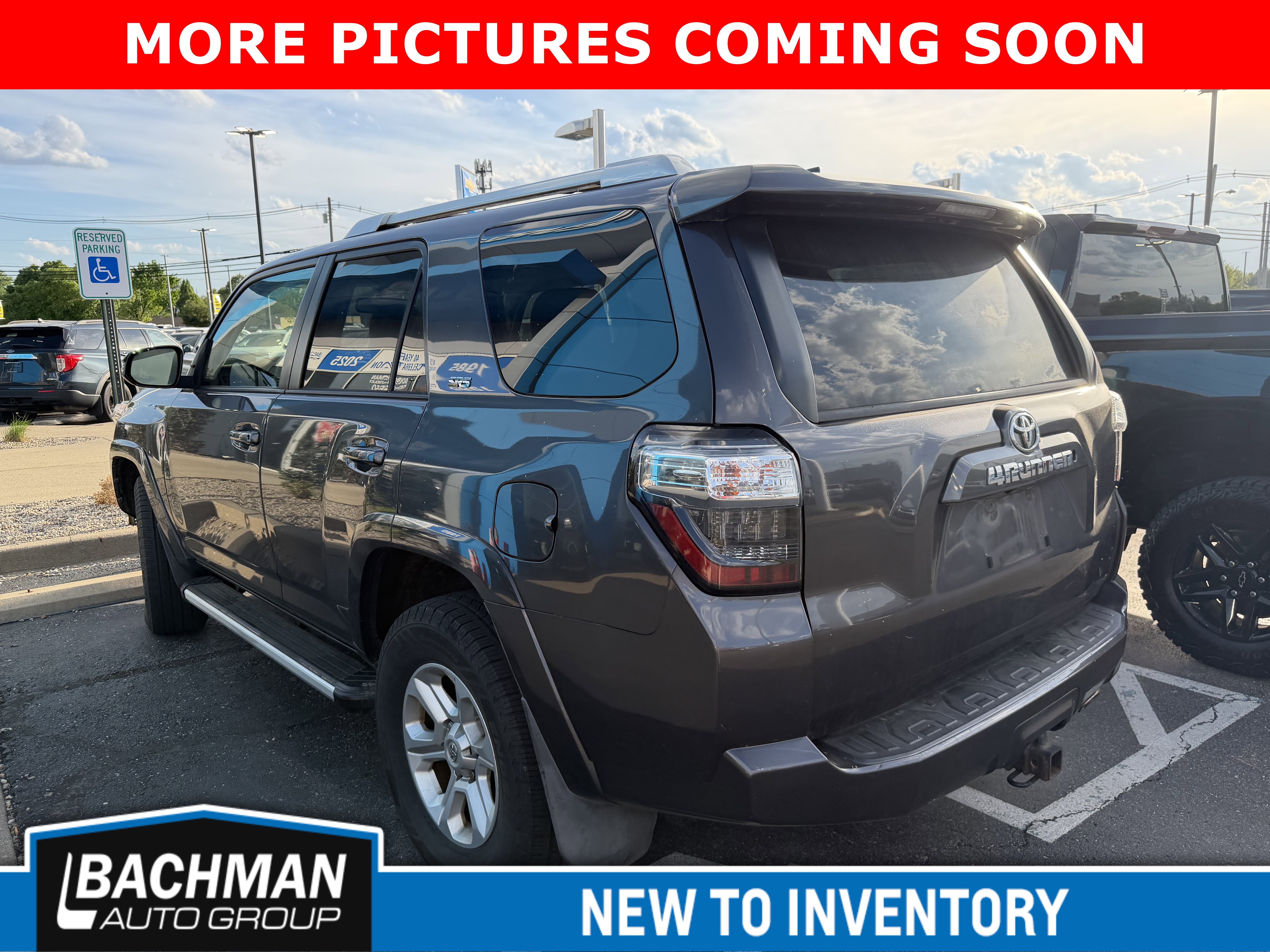 Used 2017 Toyota 4Runner SR5 Premium image 4