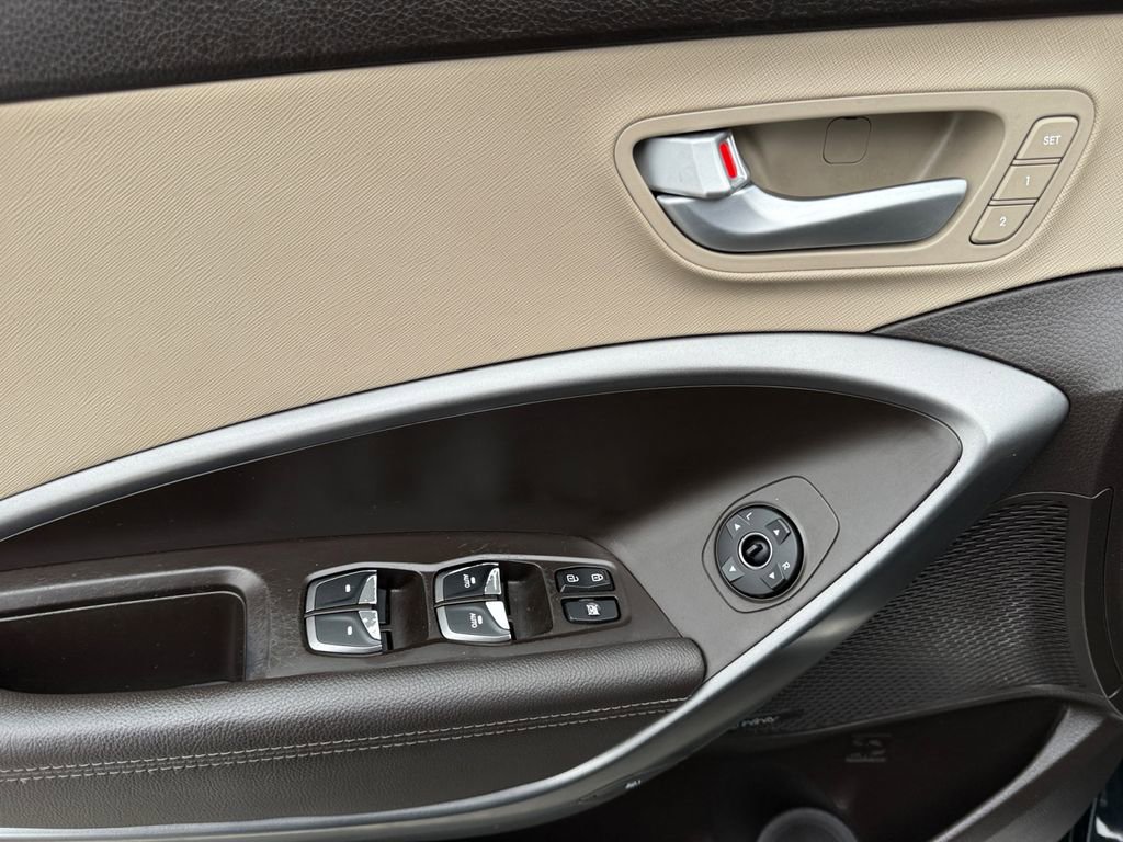 Used 2017 Hyundai Santa Fe Sport w/ 2.0T Ultimate Tech Package 05 image 11