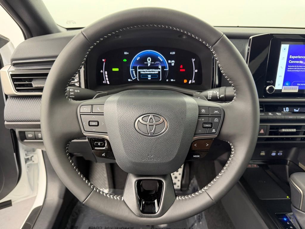 Used 2026 Toyota Camry SE image 23