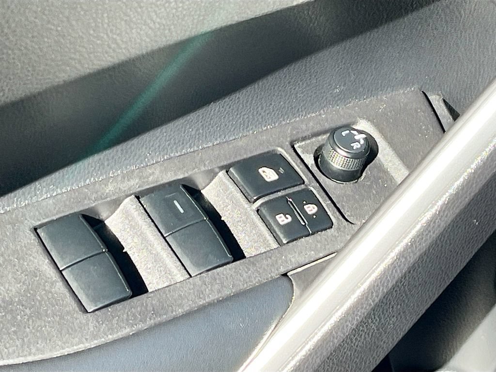 Used 2024 Toyota Corolla Cross AWD Hybrid w/ Convenience Package image 18