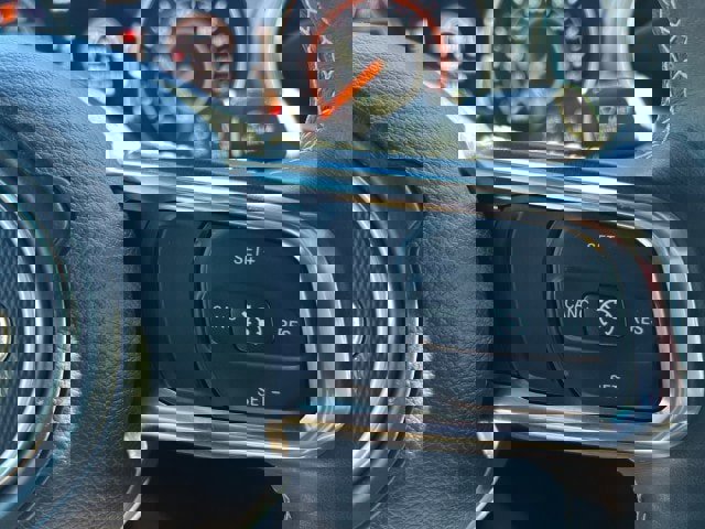 Used 2018 Jeep Wrangler Unlimited Sahara w/ Dual Top Group image 17