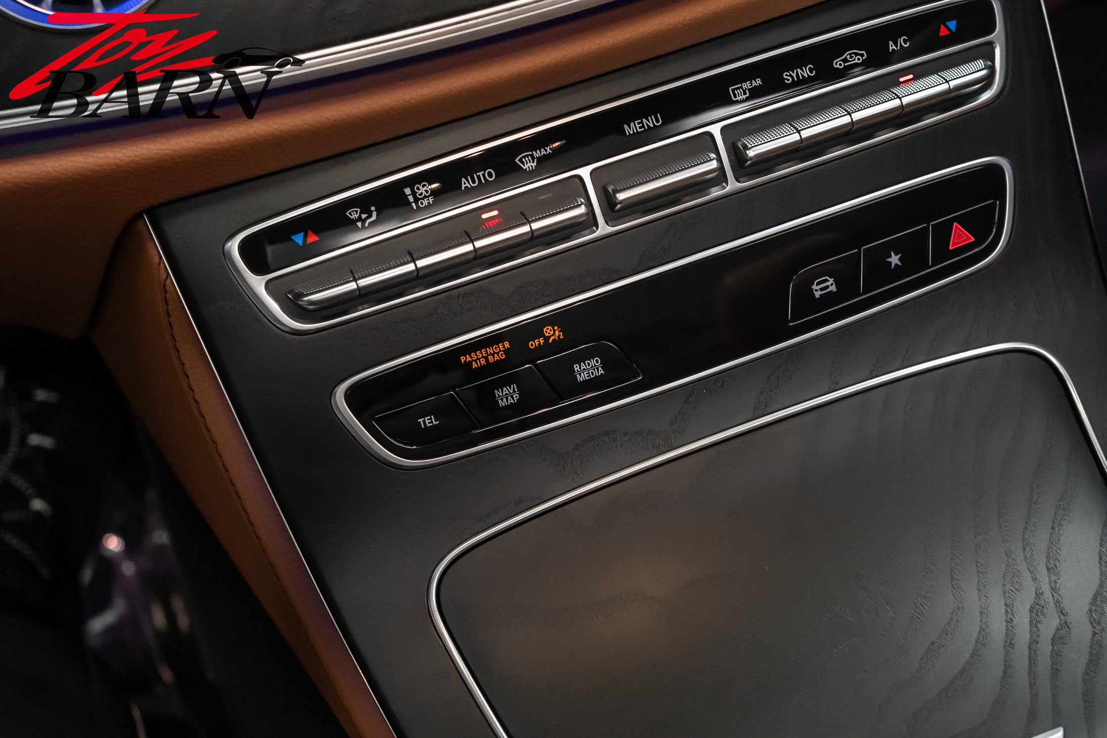 Used 2023 Mercedes-Benz E 450 4MATIC Cabriolet image 48