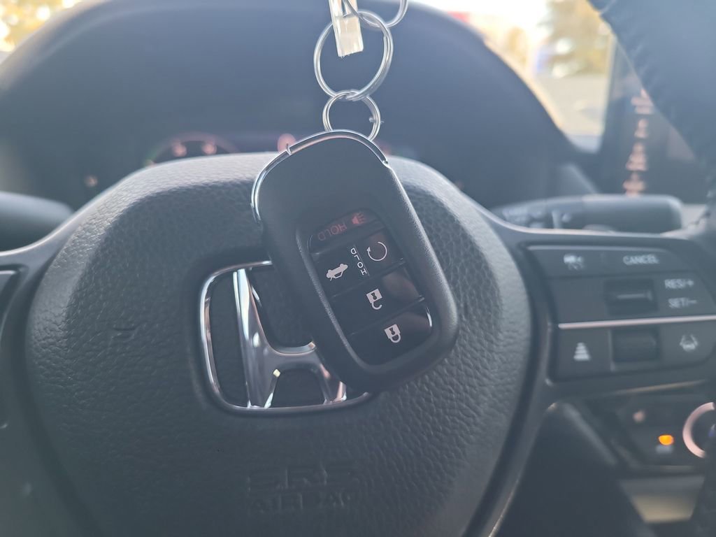 Used 2025 Honda Accord Sport image 30