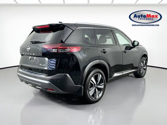 Used 2023 Nissan Rogue SL image 2