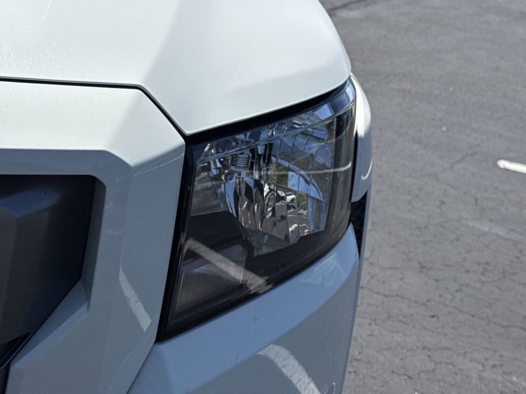 Certified 2022 Nissan Frontier SV RWD image 17