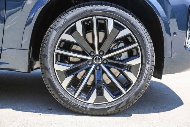 New 2026 Volvo XC90 T8 Ultra w/ Protection Package Premier AWD/4WD image 10