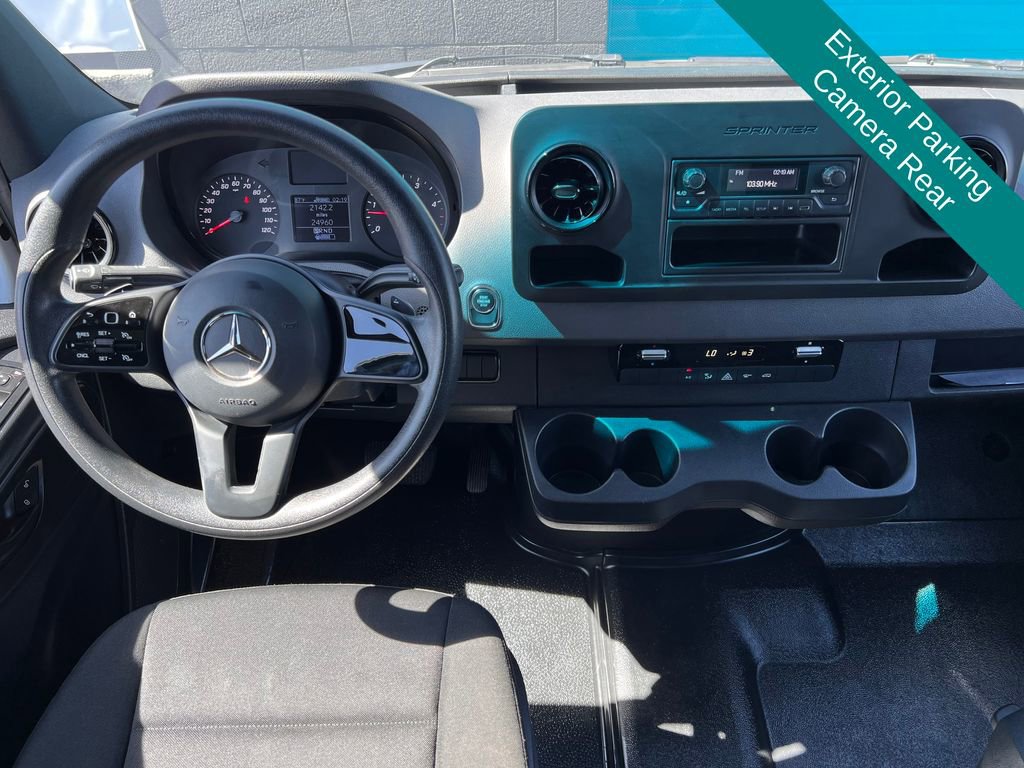 Used 2022 Mercedes-Benz Sprinter 2500 image 2