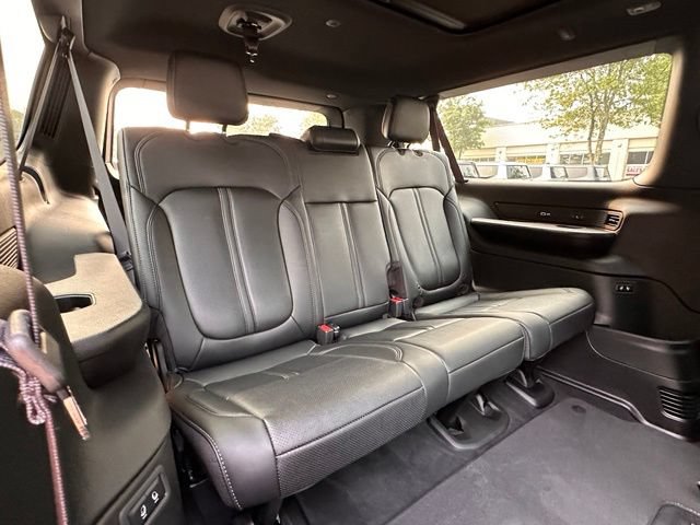 New 2026 Jeep Grand Wagoneer L Limited AWD/4WD image 32