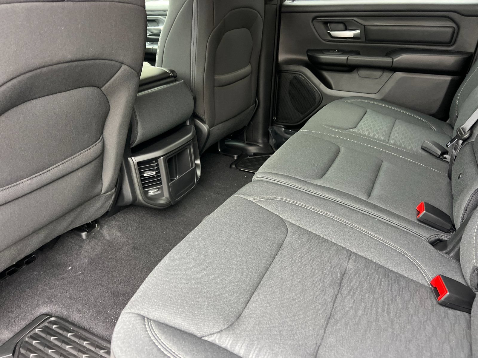 New 2026 RAM 1500 Express AWD/4WD image 12