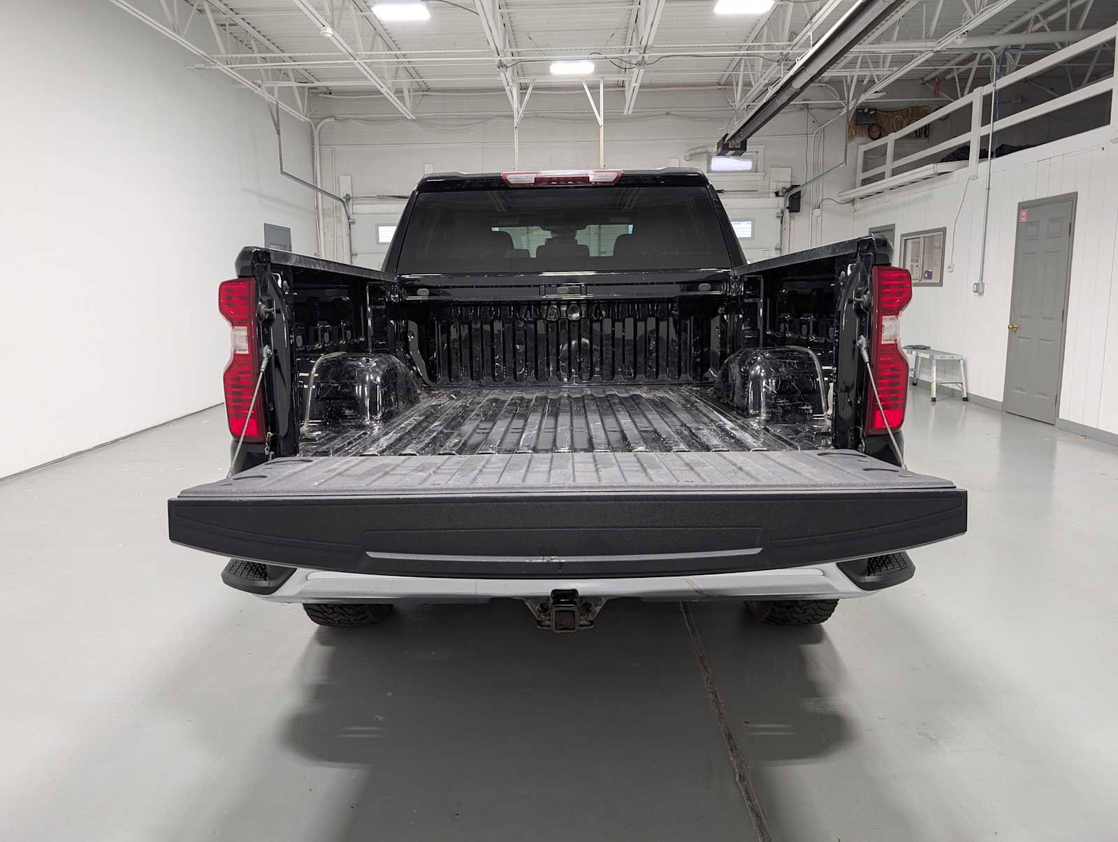 Certified 2022 Chevrolet Silverado 1500 LT AWD/4WD image 37