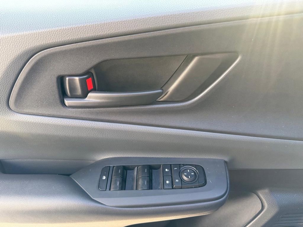 Used 2025 Toyota Prius LE image 12