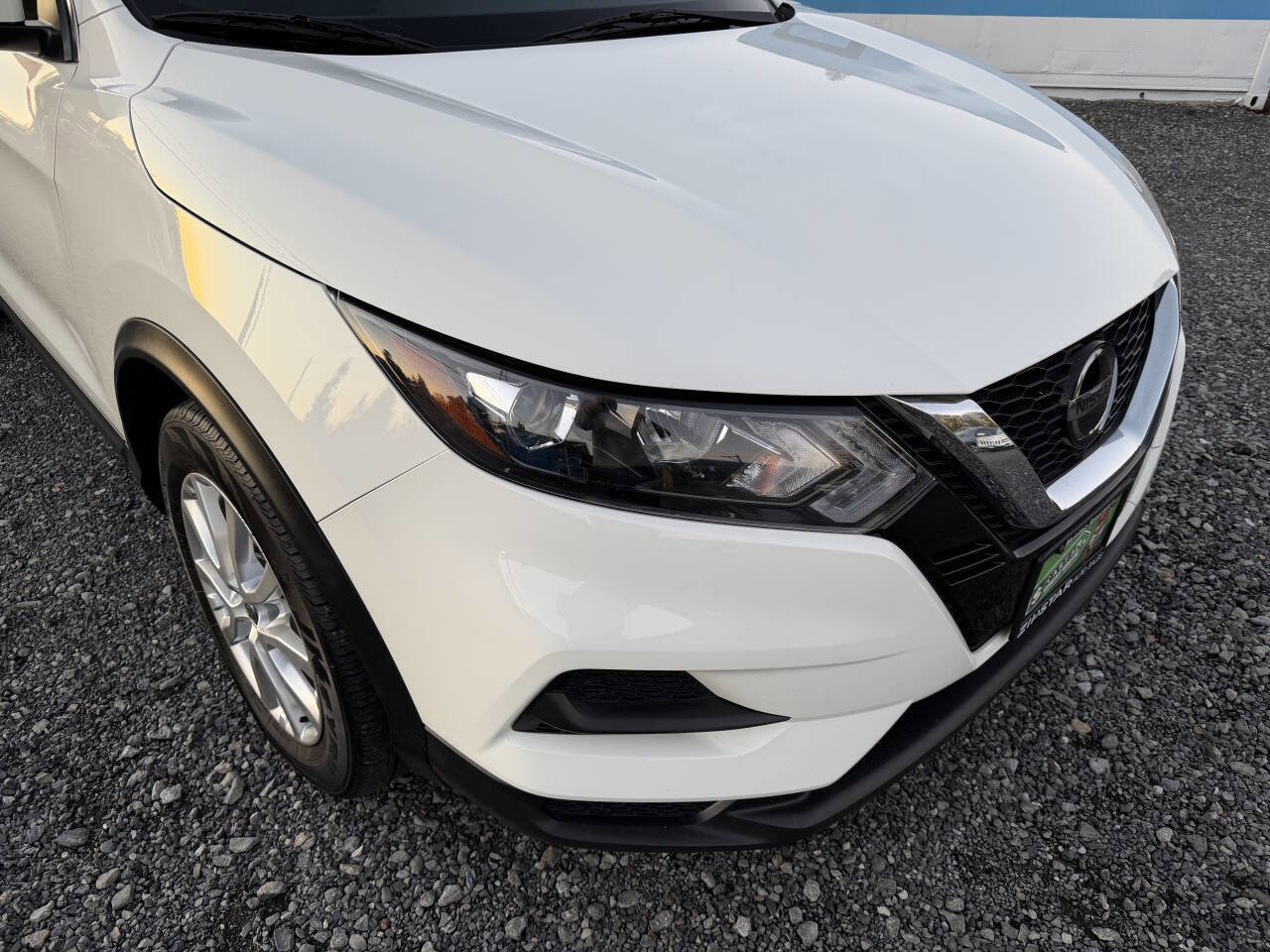 Used 2022 Nissan Rogue Sport S image 9