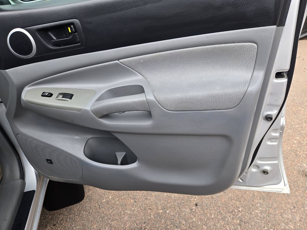 Used 2009 Toyota Tacoma PreRunner RWD image 23