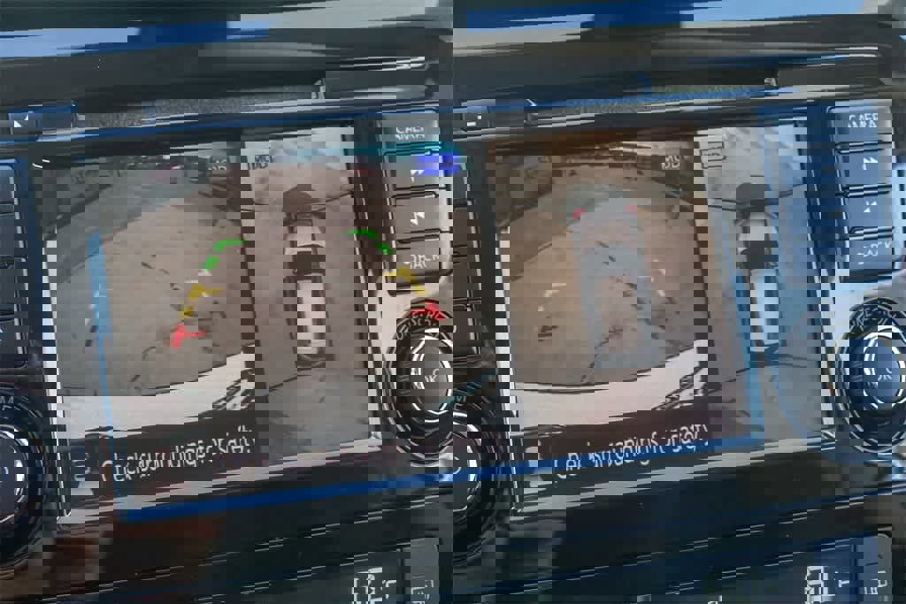 Used 2020 Nissan Rogue SV w/ Premium Package image 21