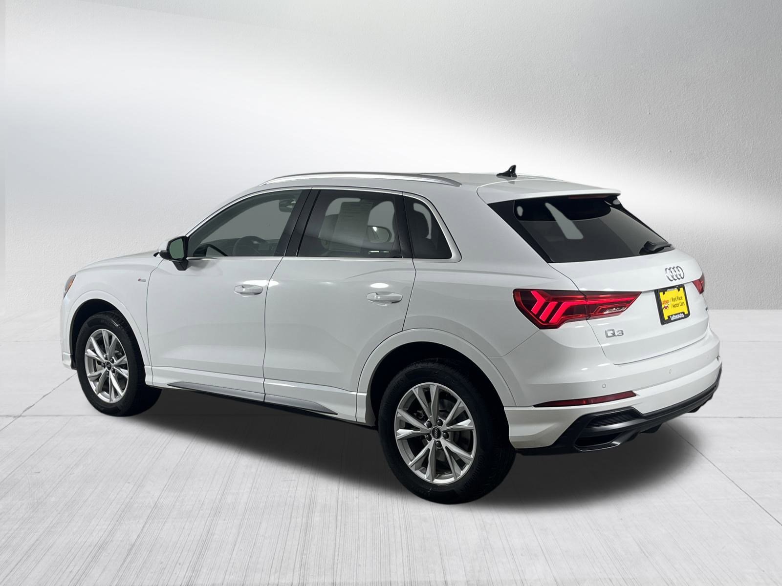 Used 2022 Audi Q3 2.0T Premium image 5