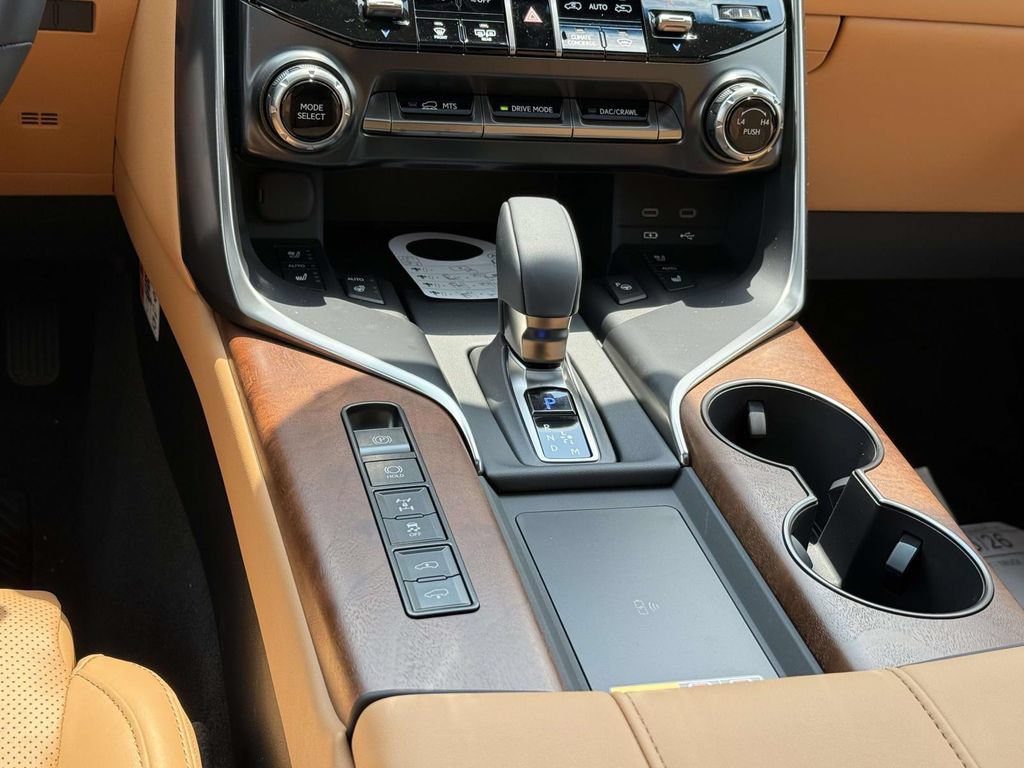 New 2026 Lexus LX 700h Luxury AWD/4WD image 15
