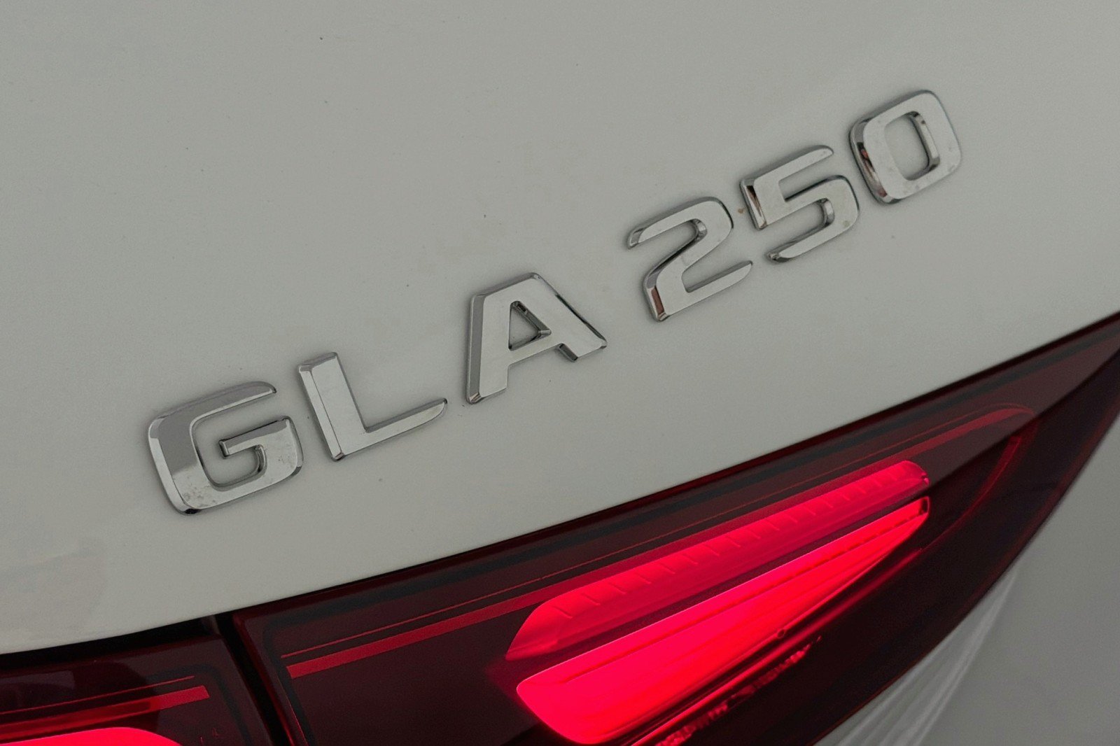 New 2026 Mercedes-Benz GLA 250 image 8
