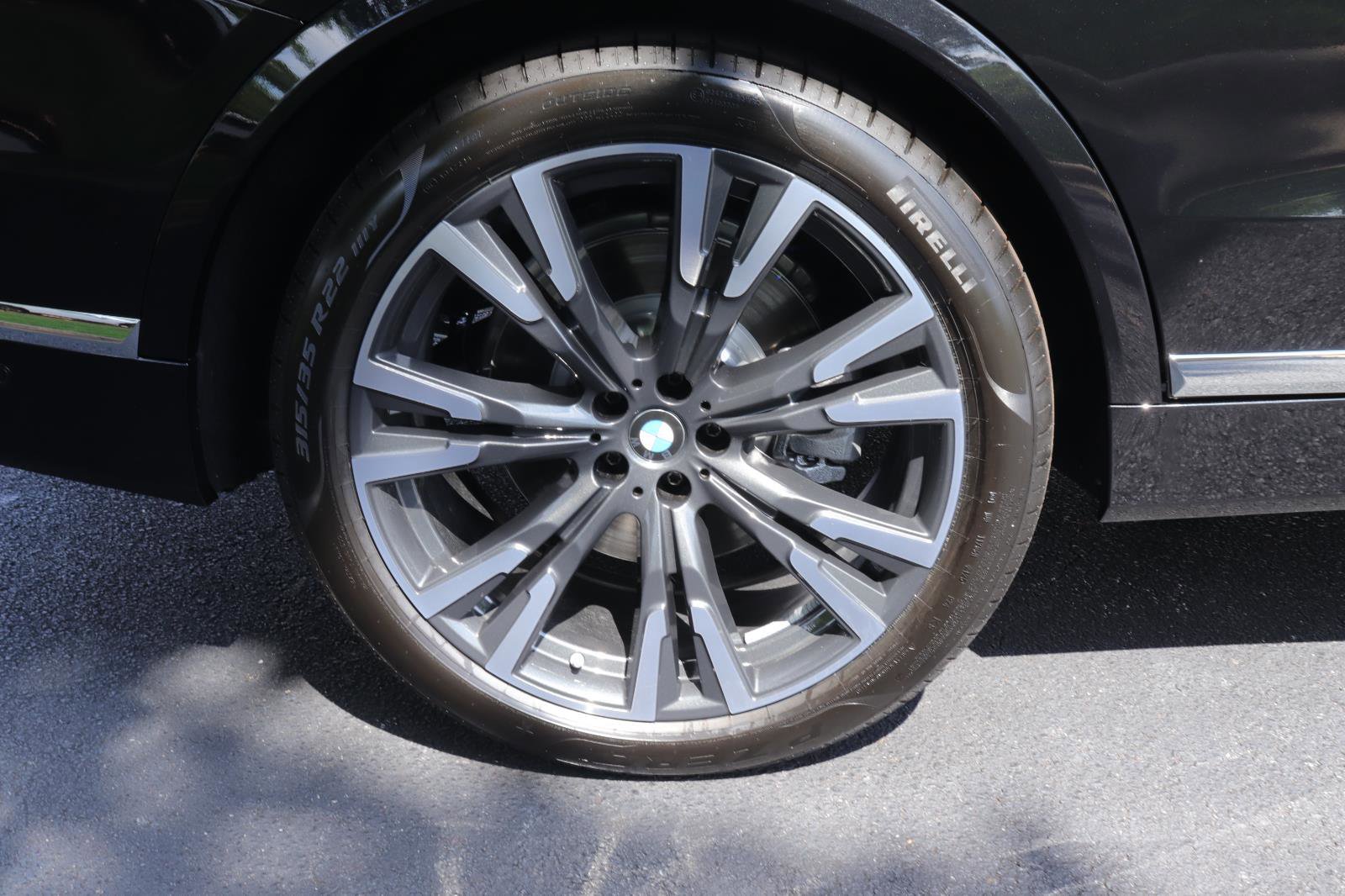 New 2026 BMW X7 xDrive40i w/ Premium Package image 49