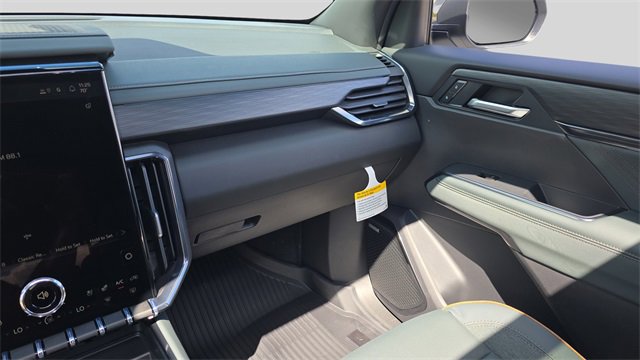 New 2026 GMC Acadia AT4 w/ Super Cruise Package image 26