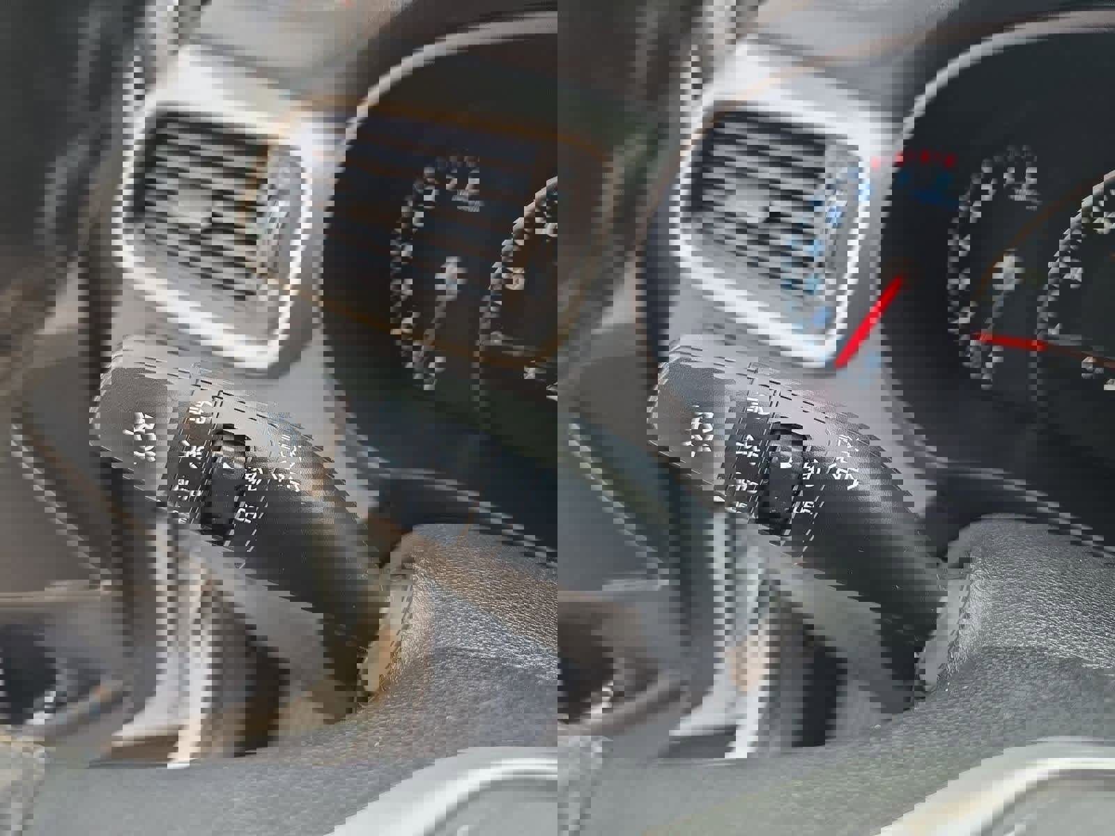 Used 2019 Kia Sorento SX image 28