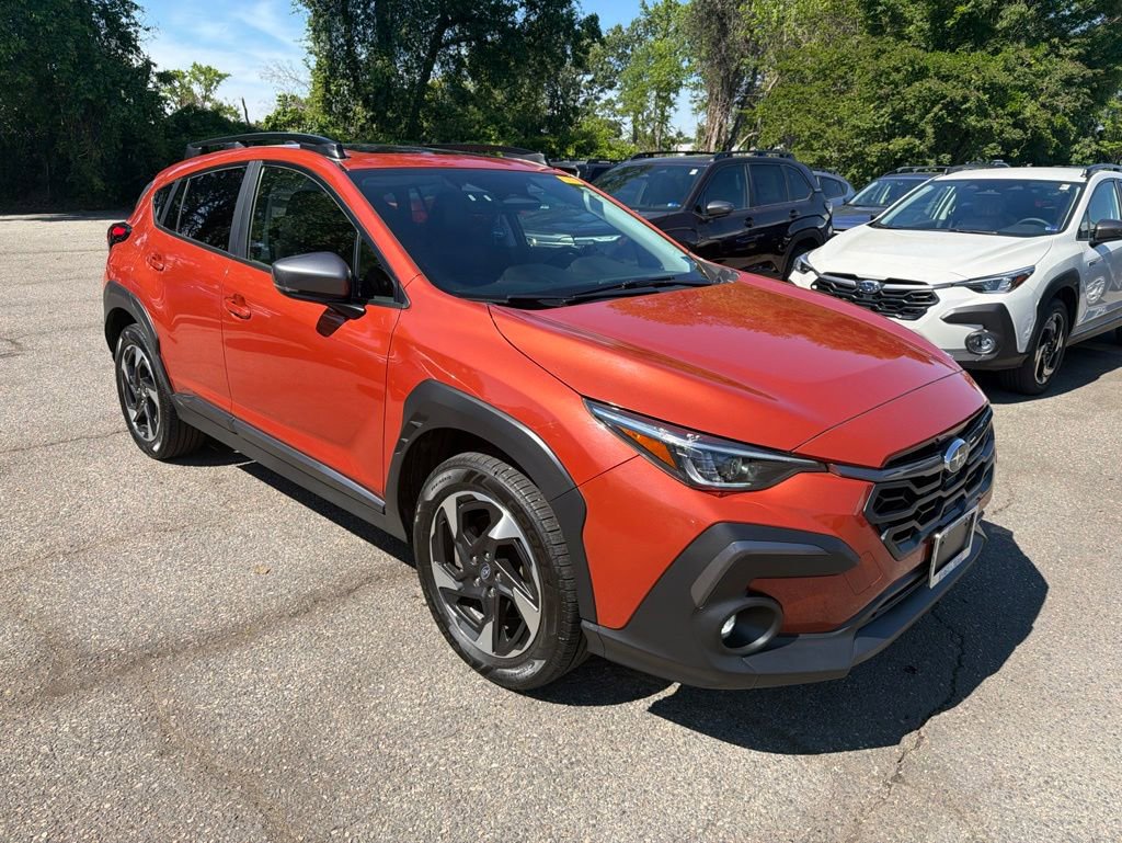 Used 2024 Subaru Crosstrek 2.5i Limited w/ Crosstrek Mirror Package AWD/4WD image 4