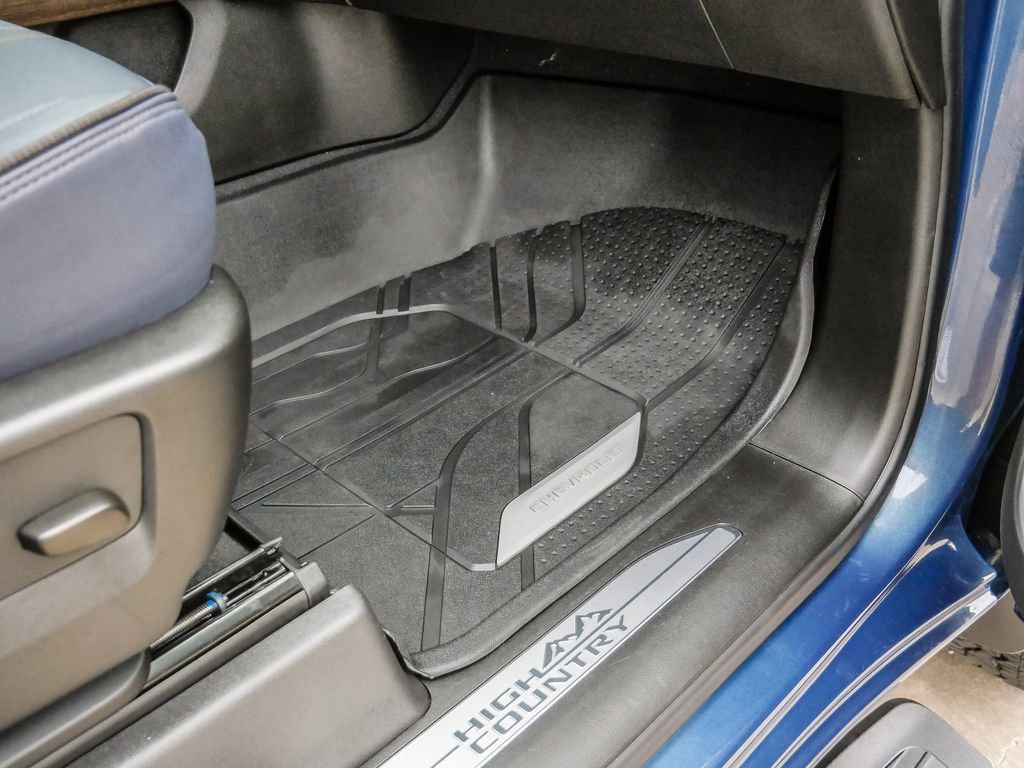 Certified 2025 Chevrolet Silverado 2500 High Country w/ Technology Package image 21