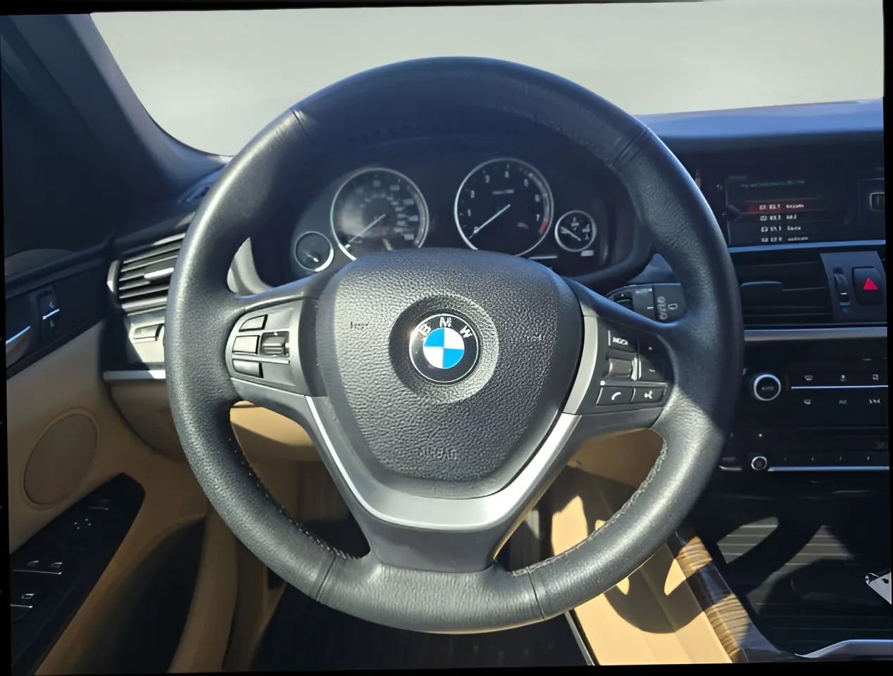 Used 2017 BMW X3 xDrive28i image 16