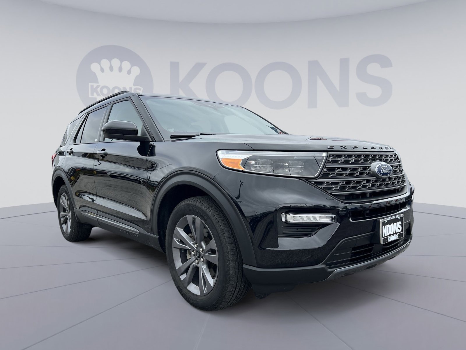 Certified 2023 Ford Explorer XLT w/ Equipment Group 202A image 8