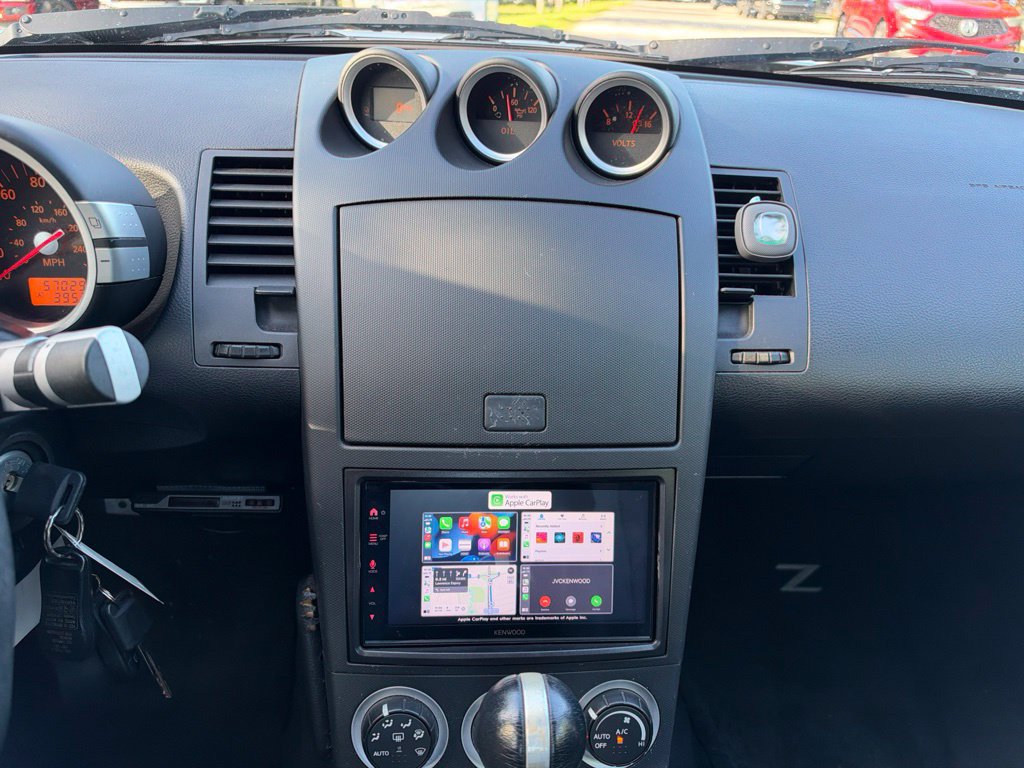 Used 2004 Nissan 350Z Touring RWD image 12