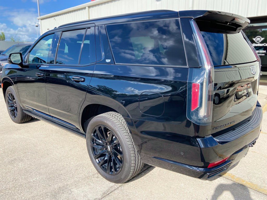 Used 2023 Cadillac Escalade Sport Platinum w/ LPO, ONYX Package AWD/4WD image 3