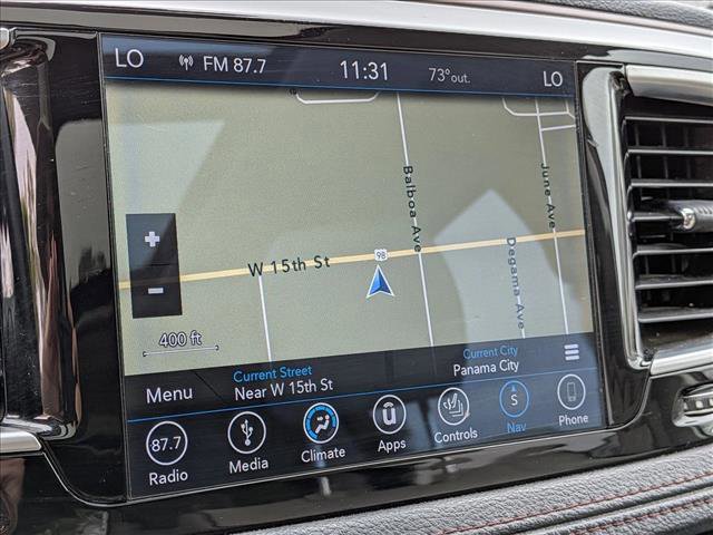 Used 2020 Chrysler Pacifica Touring-L image 7