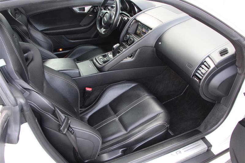 Used 2016 Jaguar F-TYPE R AWD/4WD image 9