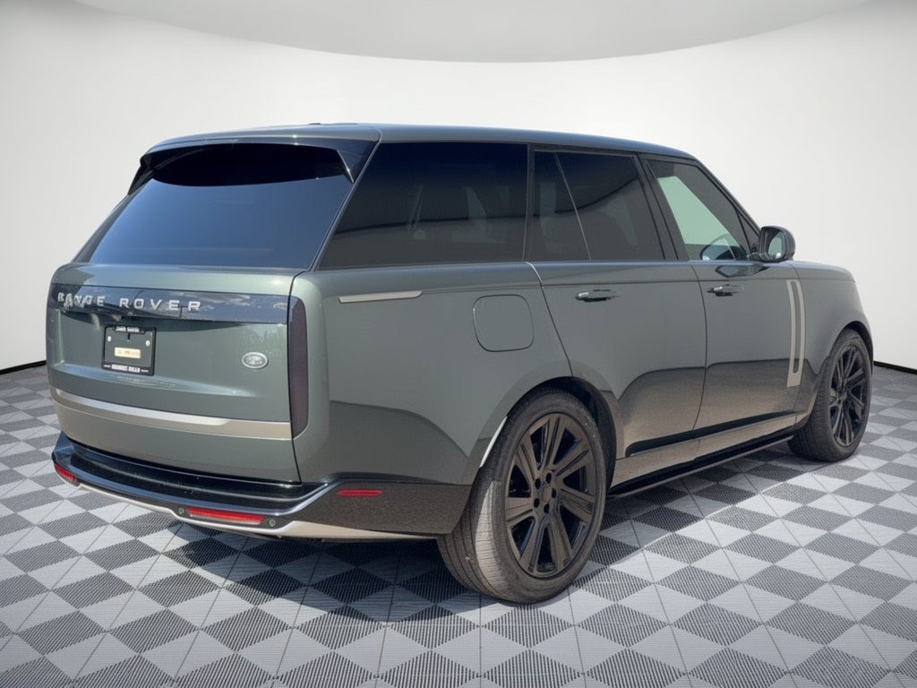 Used 2023 Land Rover Range Rover SE AWD/4WD image 9