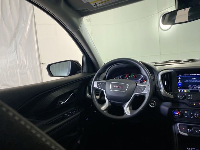 Used 2023 GMC Terrain SLE w/ Driver Convenience Package image 15