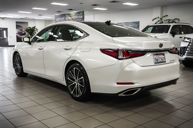Certified 2025 Lexus ES 350 w/ Premium Package FWD image 8