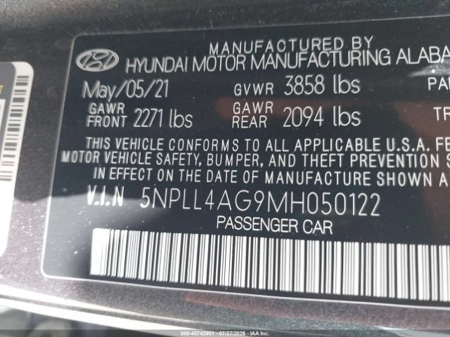 Used 2021 Hyundai Elantra SE FWD image 7