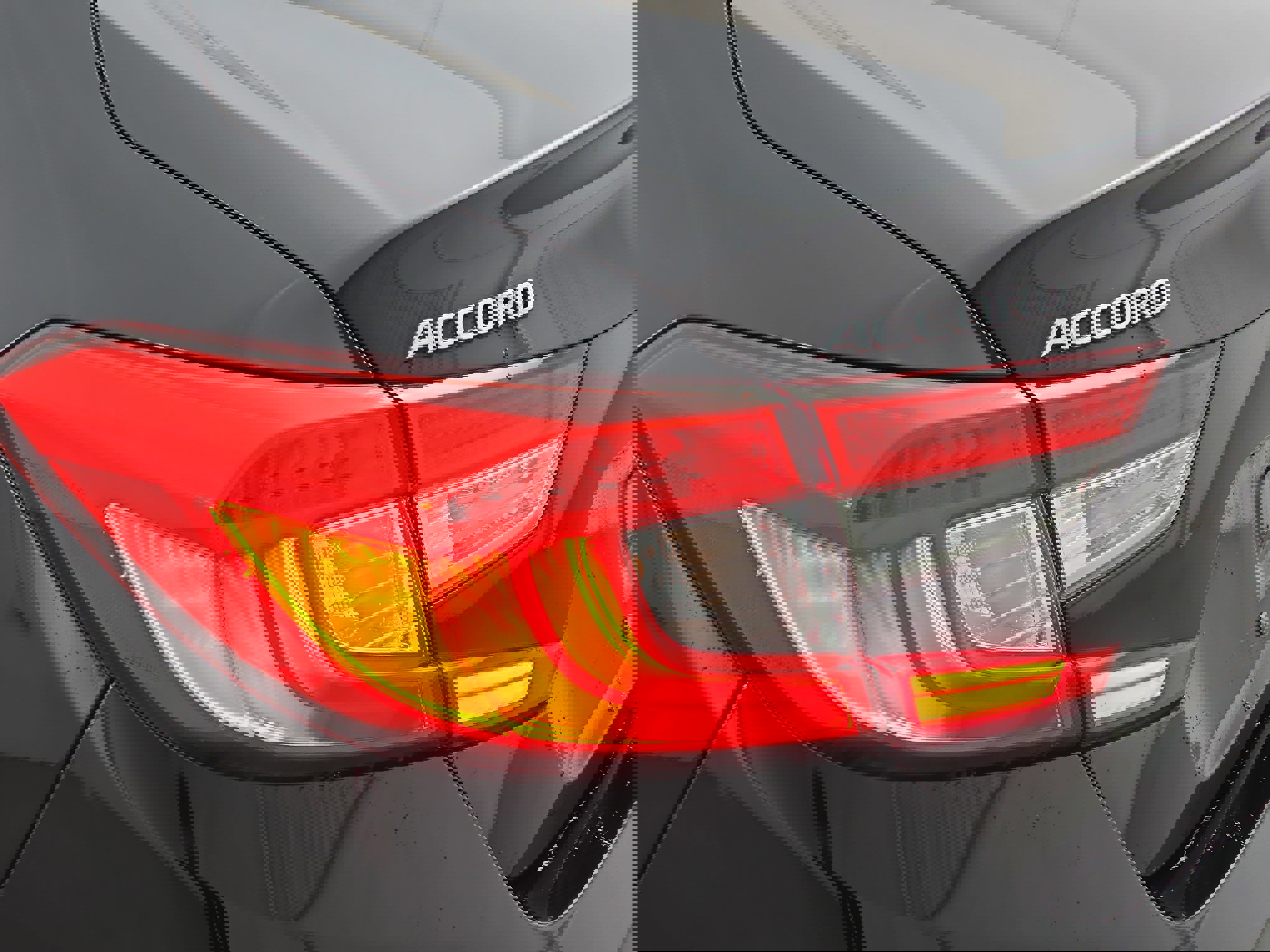 Used 2020 Honda Accord Touring image 34