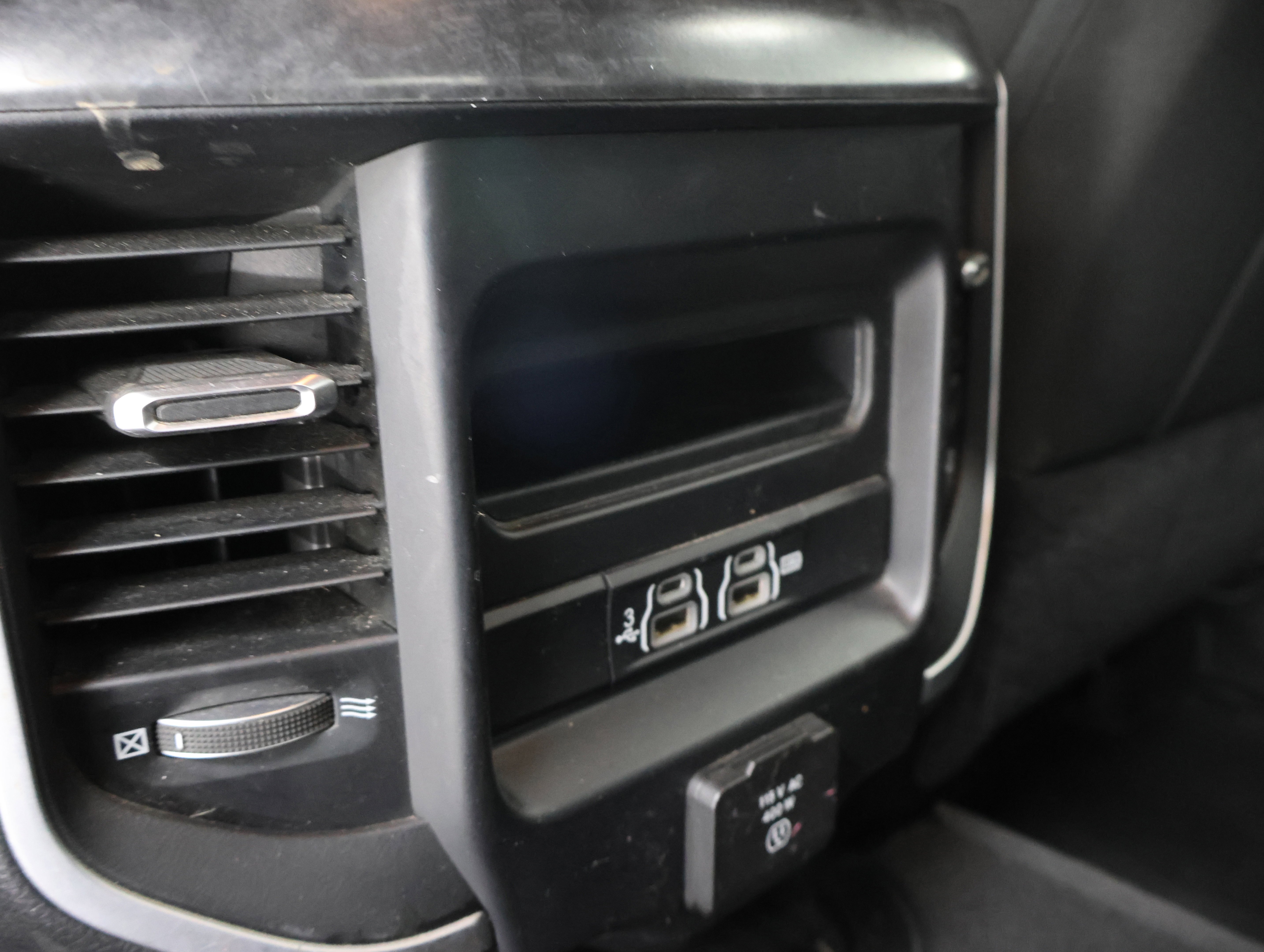 Used 2020 RAM 2500 Big Horn w/ Level 2 Equipment Group image 39