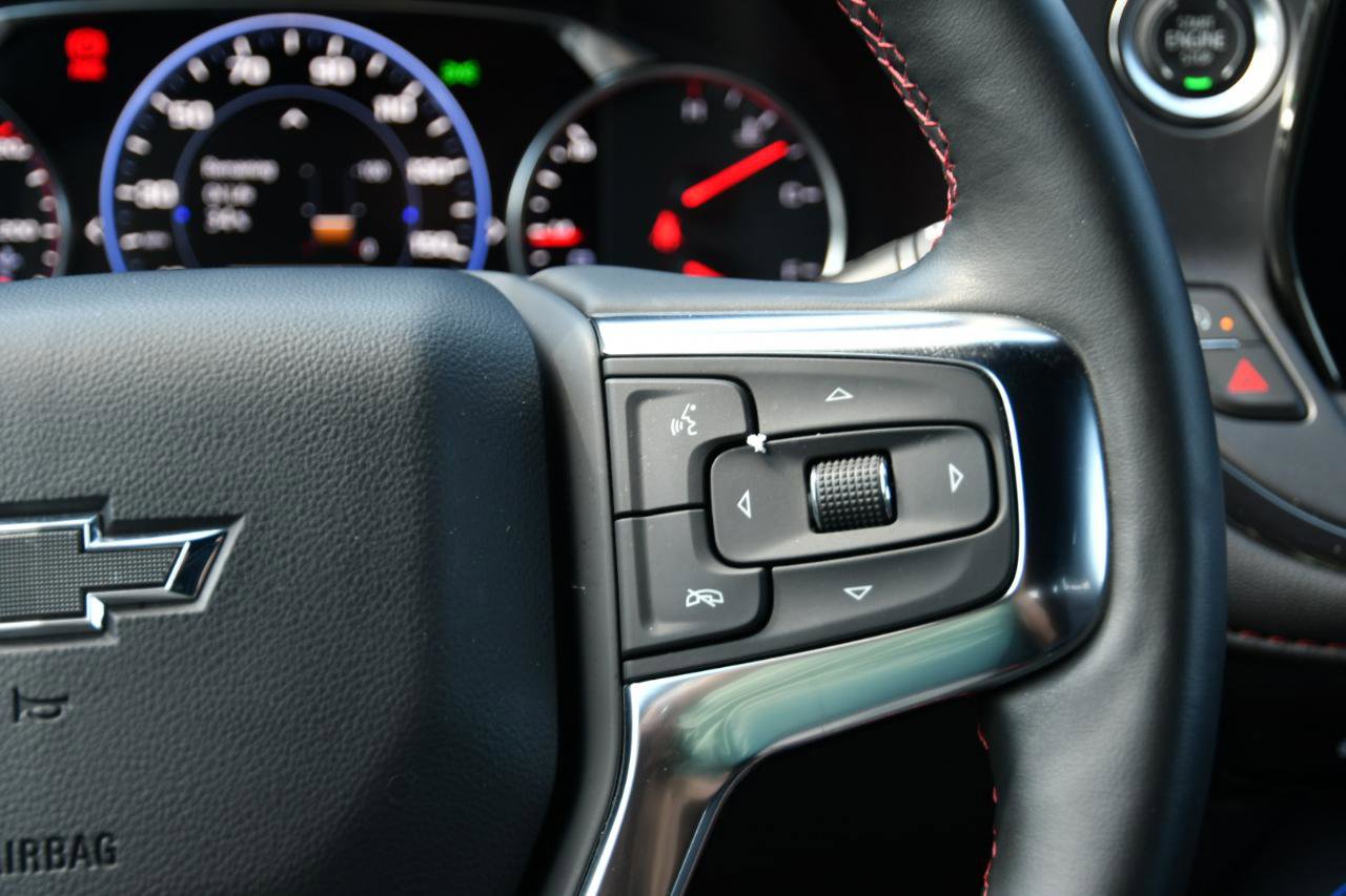 Used 2025 Chevrolet Blazer RS FWD image 31