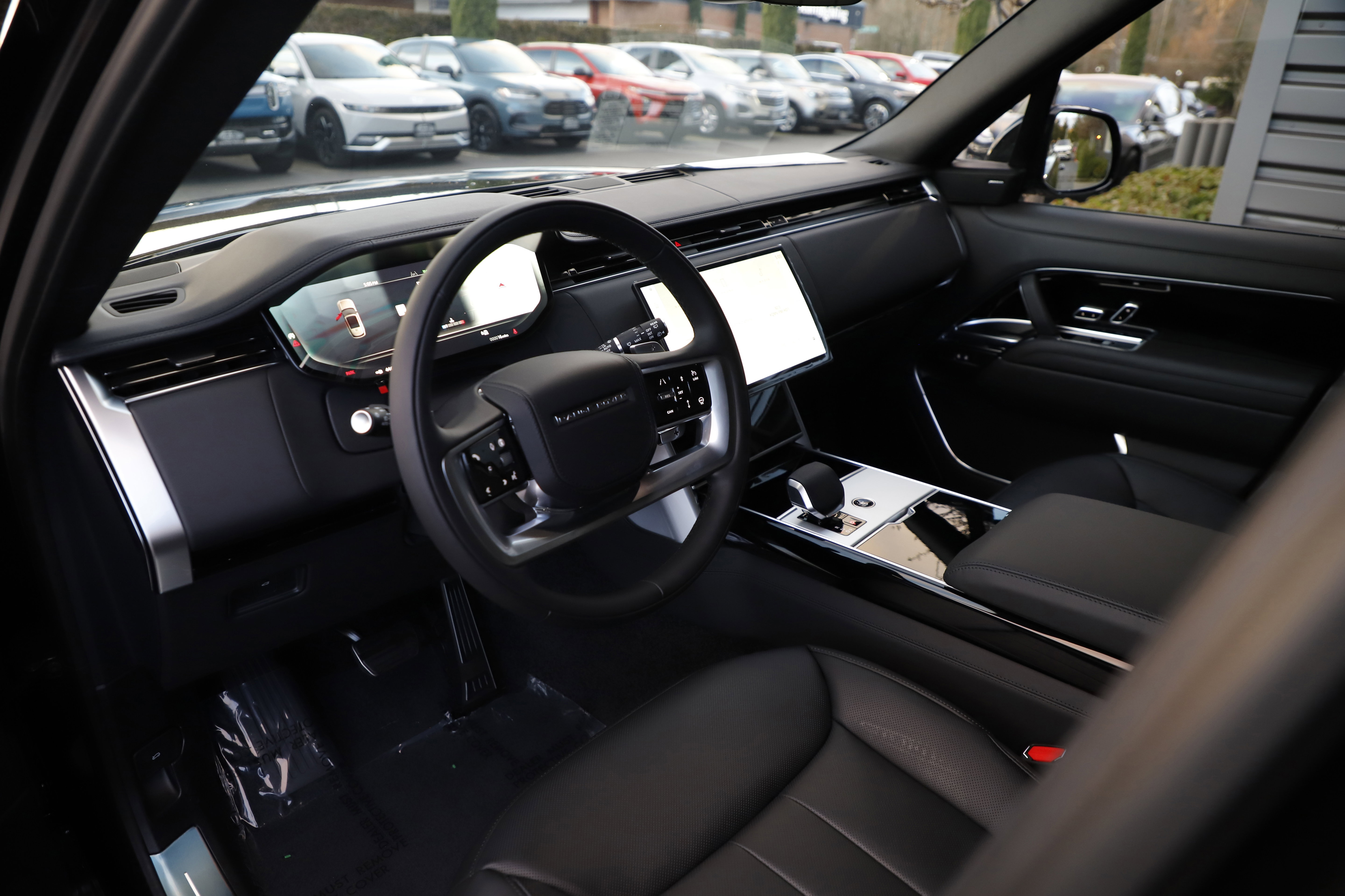 New 2026 Land Rover Range Rover Long Wheelbase SE image 20