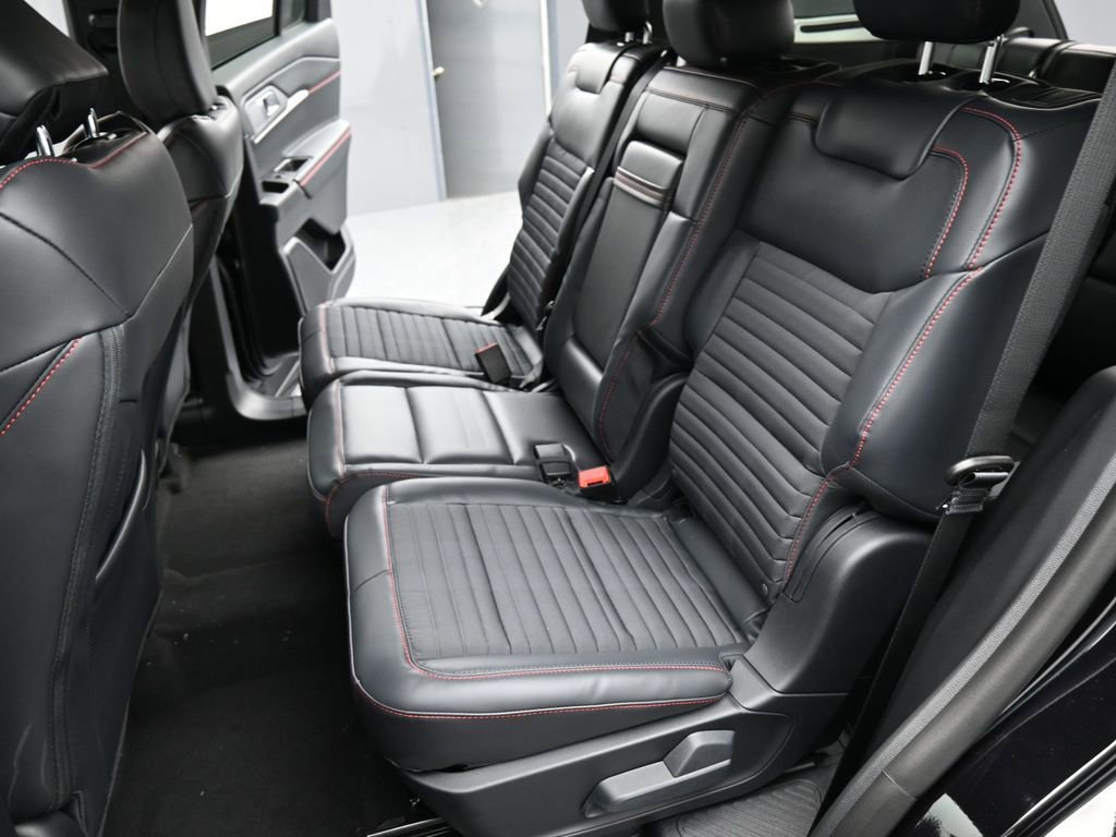 New 2026 Ford Explorer ST-Line w/ ST-Line Street Pack AWD/4WD image 31