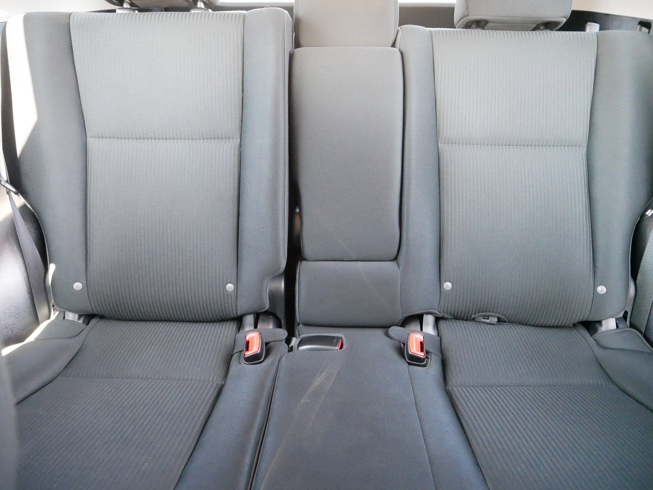 Used 2015 Toyota RAV4 LE image 10